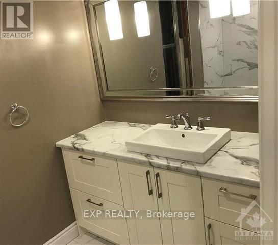 












14 WILLIAM STREET W

,
Smiths Falls,




Ontario
K7A1M9

