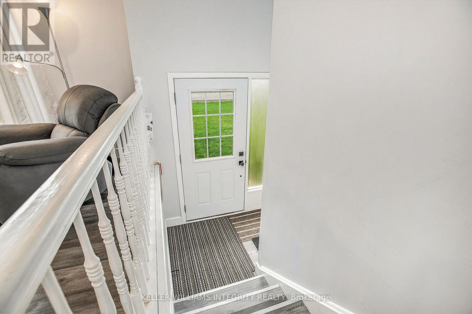 












22 DOLLARD STREET

,
Russell,




Ontario
K0A1W0

