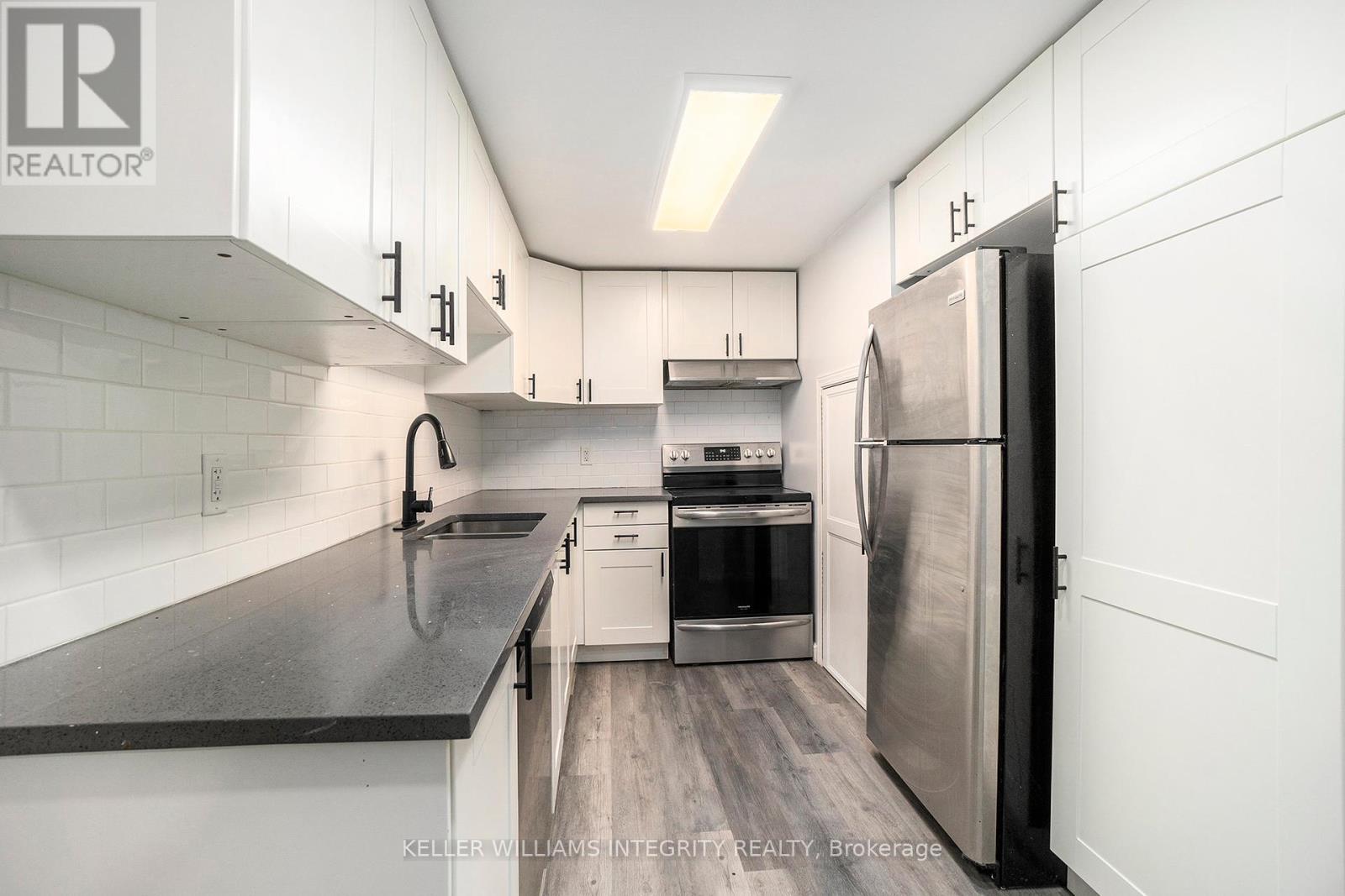 












22 DOLLARD STREET

,
Russell,




Ontario
K0A1W0

