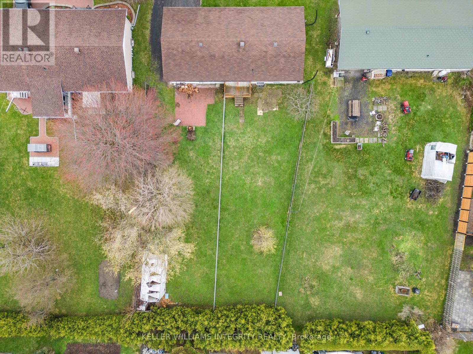 












22 DOLLARD STREET

,
Russell,




Ontario
K0A1W0


