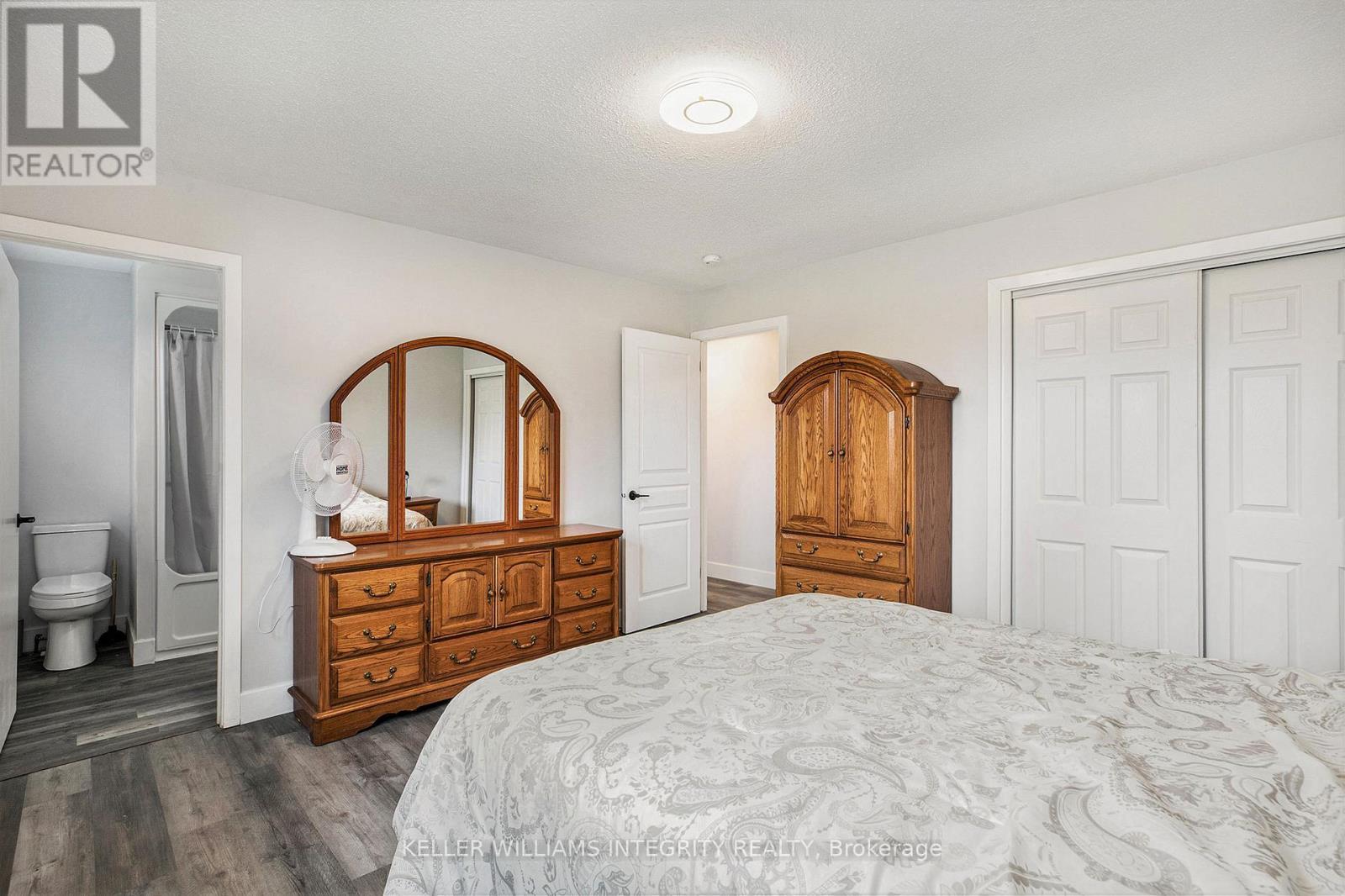 












22 DOLLARD STREET

,
Russell,




Ontario
K0A1W0


