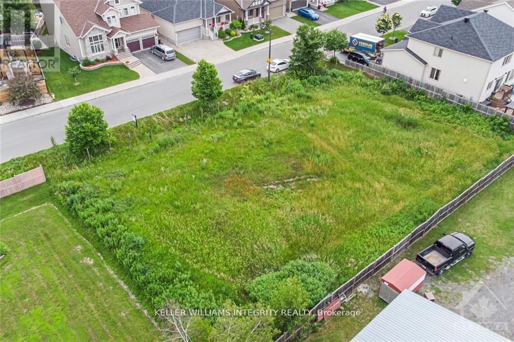 












877 CONTOUR STREET

,
Ottawa,







Ontario
K1W1G2

