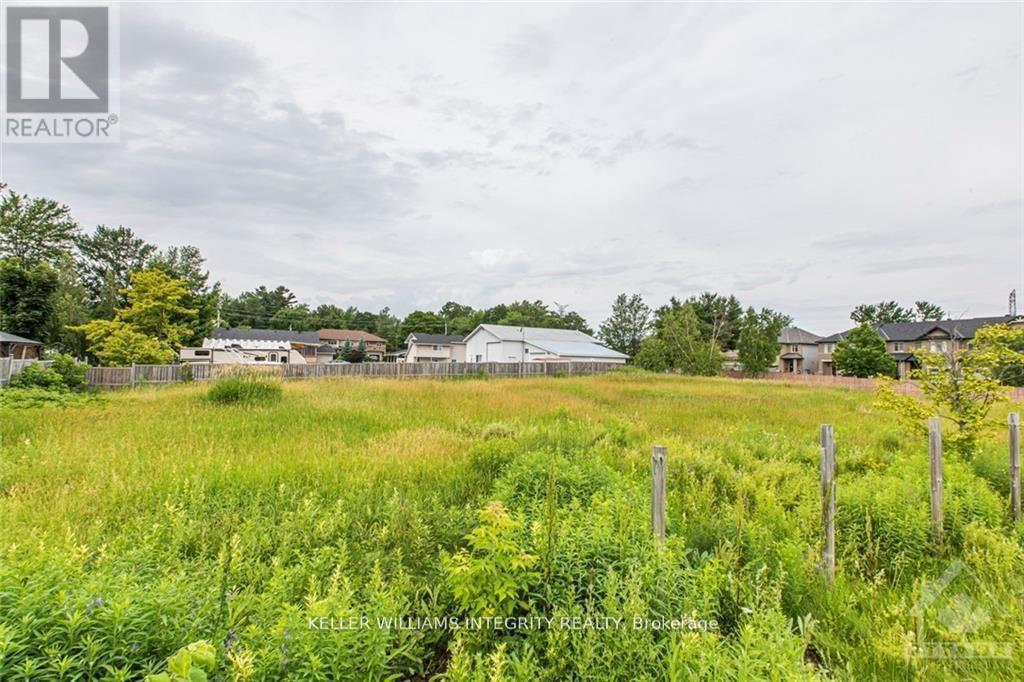 












877 CONTOUR STREET

,
Ottawa,







Ontario
K1W1G2

