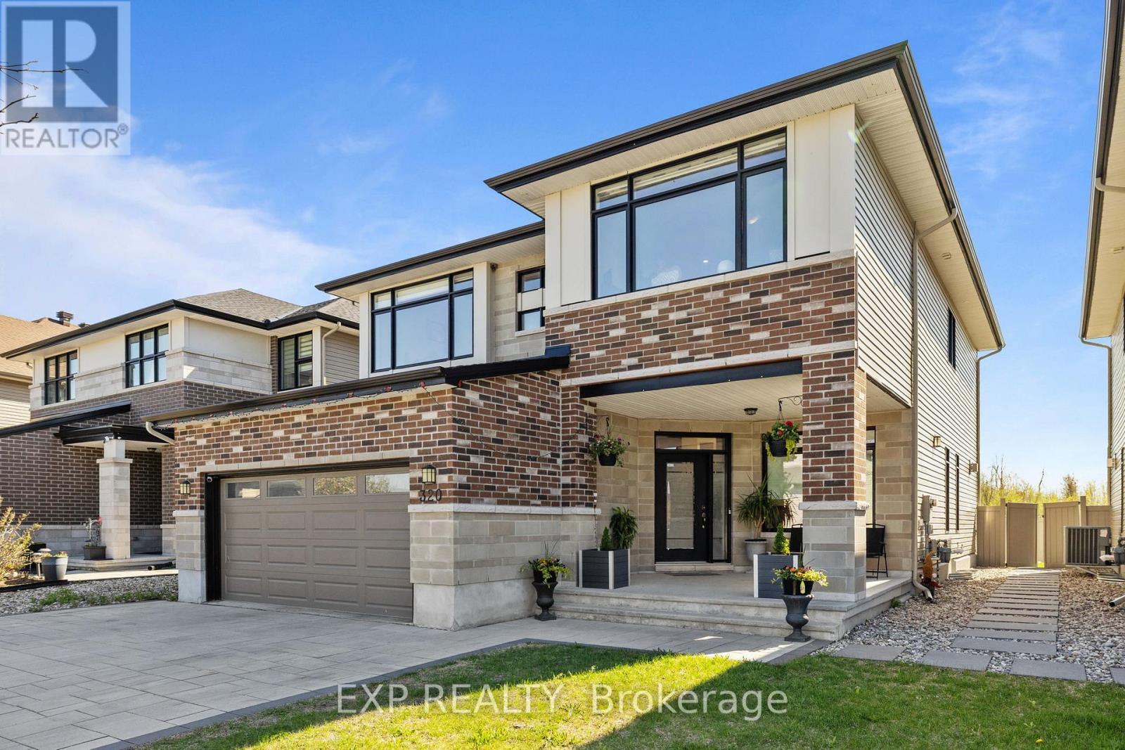 












320 SERENADE CRESCENT

,
Ottawa,




Ontario
K1X0B9

