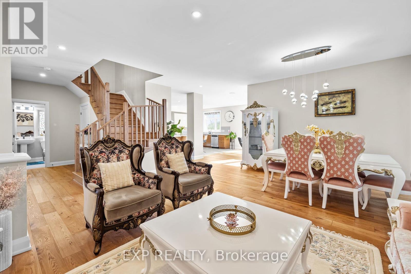 












320 SERENADE CRESCENT

,
Ottawa,




Ontario
K1X0B9

