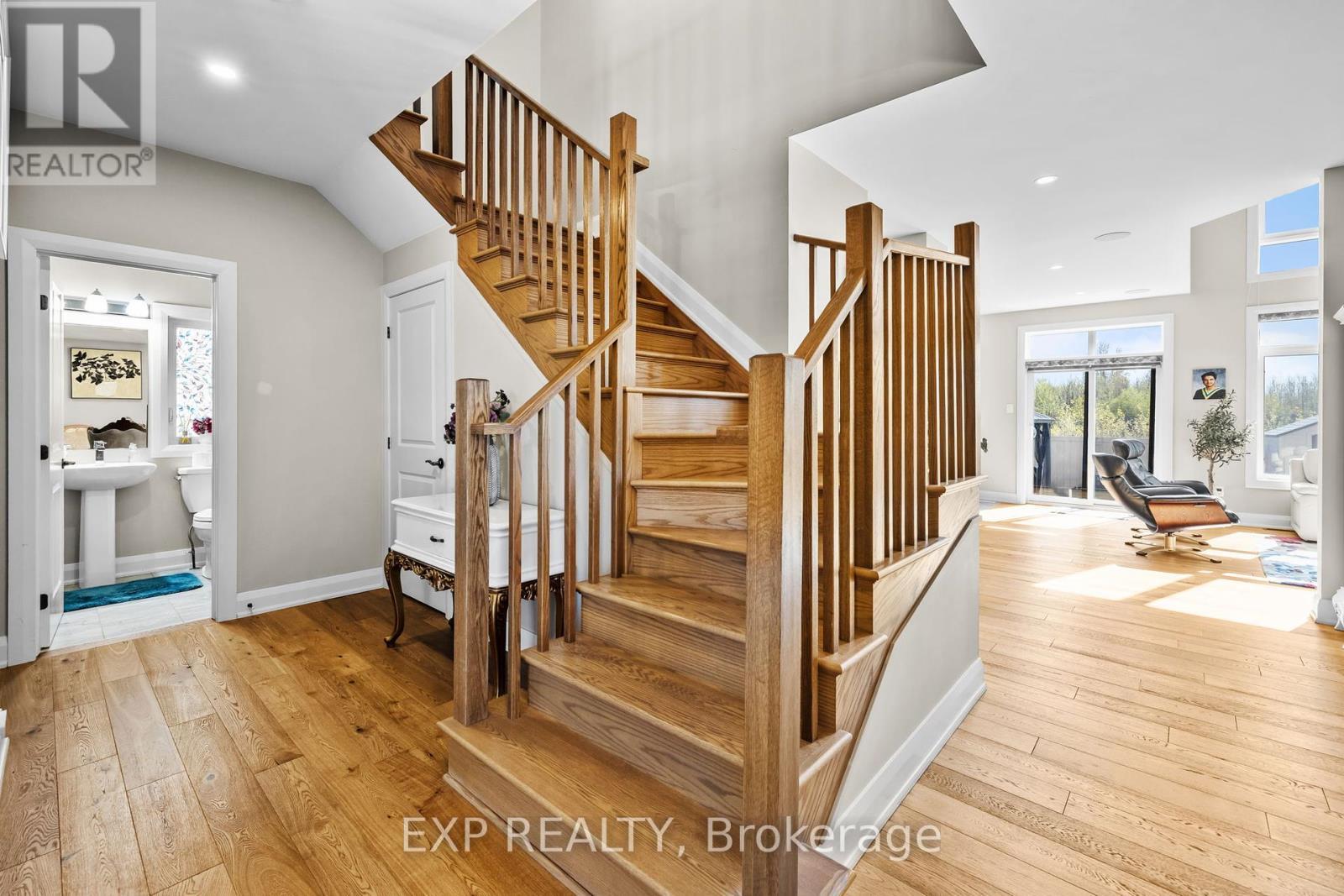 












320 SERENADE CRESCENT

,
Ottawa,




Ontario
K1X0B9

