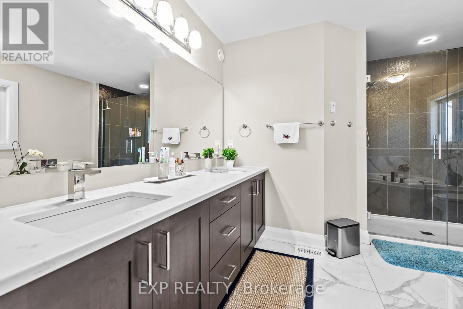












320 SERENADE CRESCENT

,
Ottawa,




Ontario
K1X0B9

