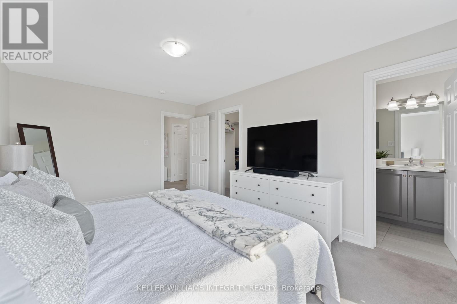 












296 BERT HALL STREET

,
Arnprior,




Ontario
K7S0H1

