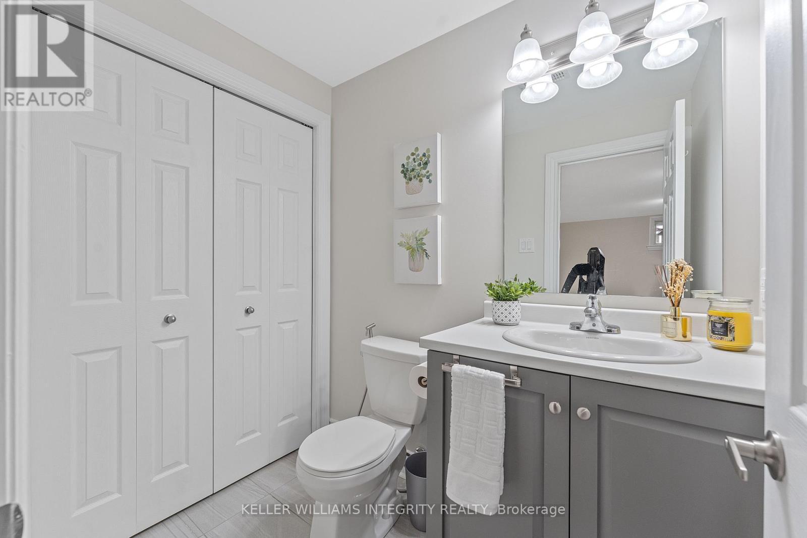 












296 BERT HALL STREET

,
Arnprior,




Ontario
K7S0H1

