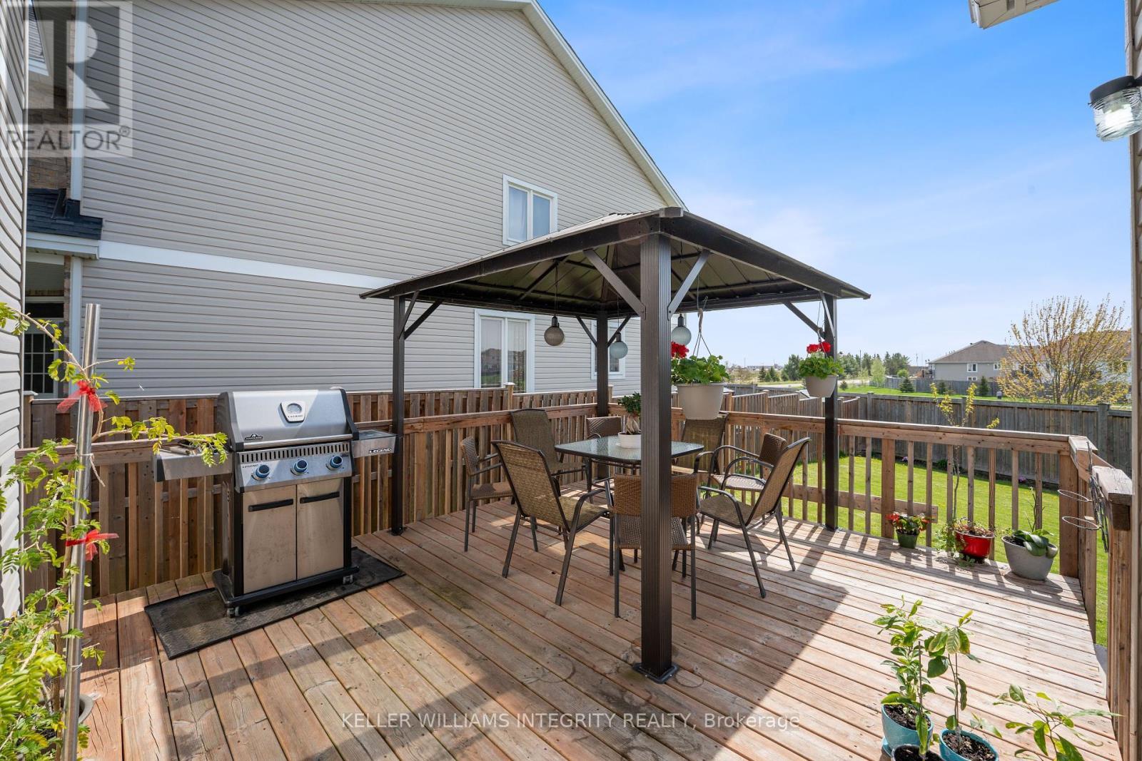 












296 BERT HALL STREET

,
Arnprior,




Ontario
K7S0H1

