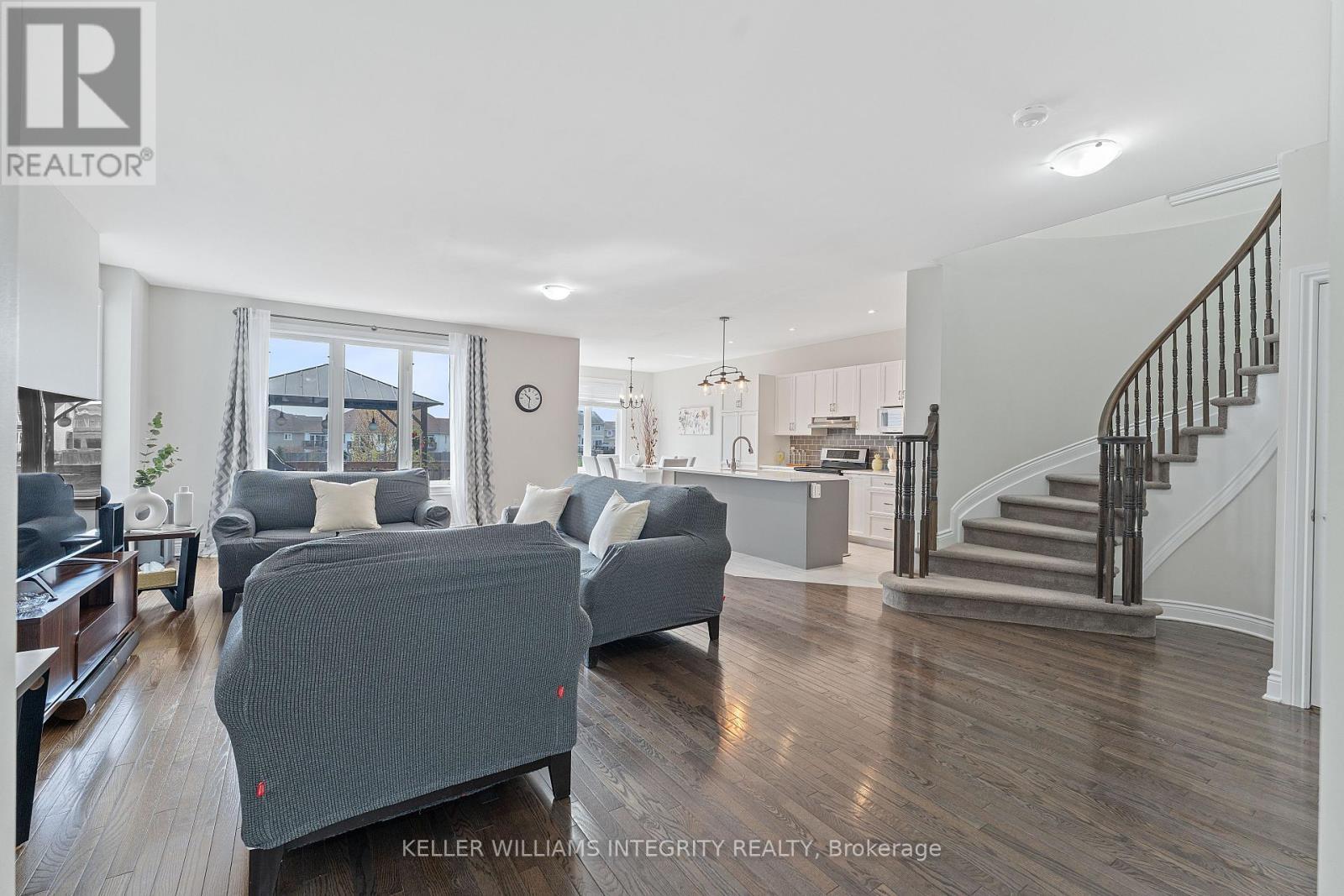 












296 BERT HALL STREET

,
Arnprior,




Ontario
K7S0H1

