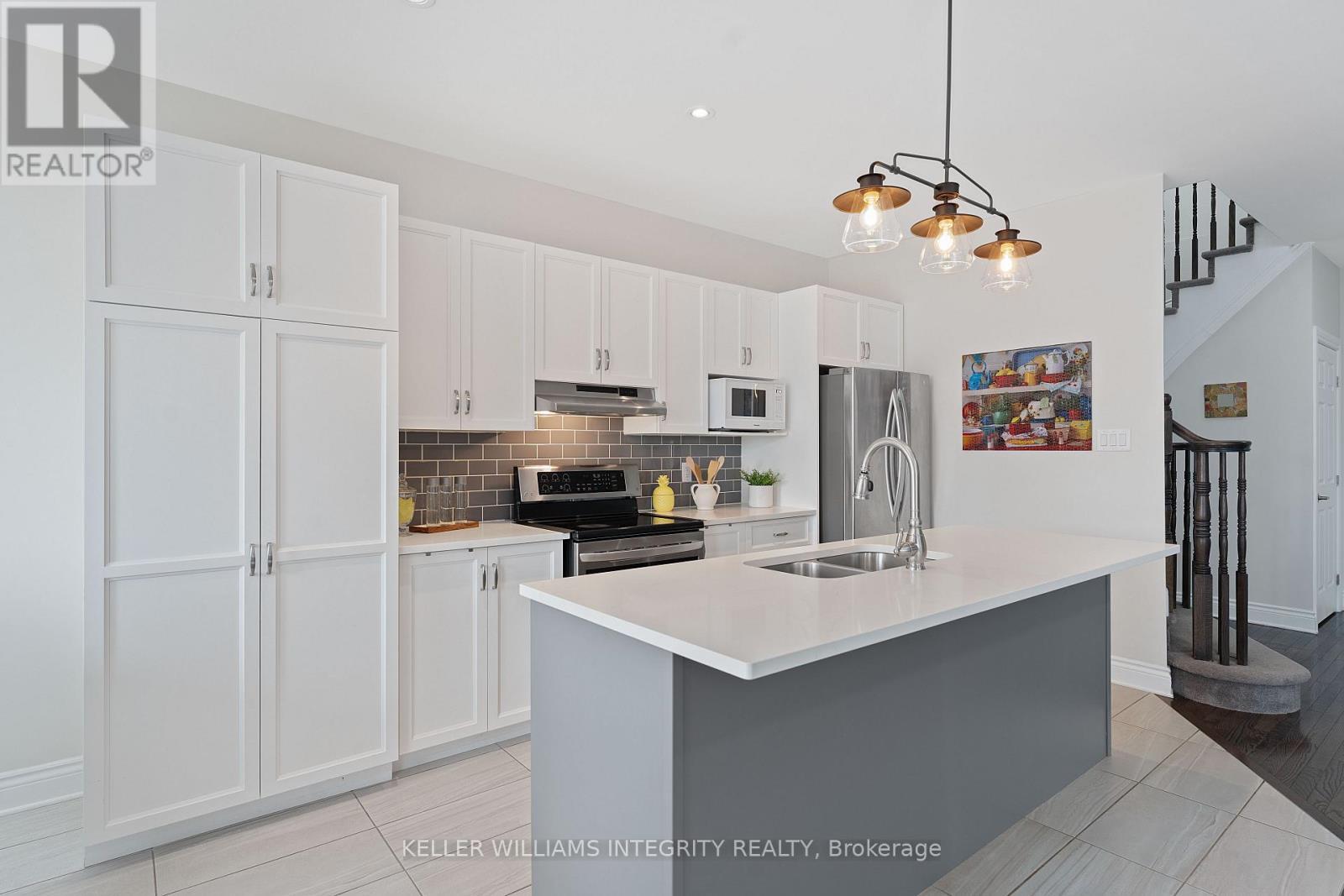 












296 BERT HALL STREET

,
Arnprior,




Ontario
K7S0H1

