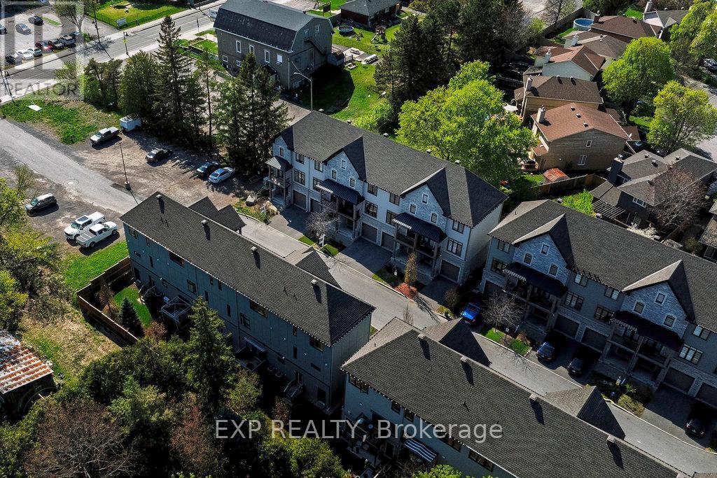 












705 REVERIE PRIVATE

,
Ottawa,




Ontario
K2S0T9

