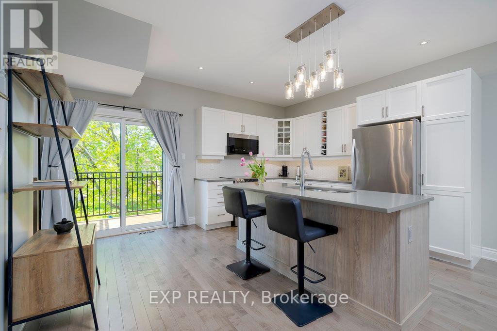 












705 REVERIE PRIVATE

,
Ottawa,




Ontario
K2S0T9

