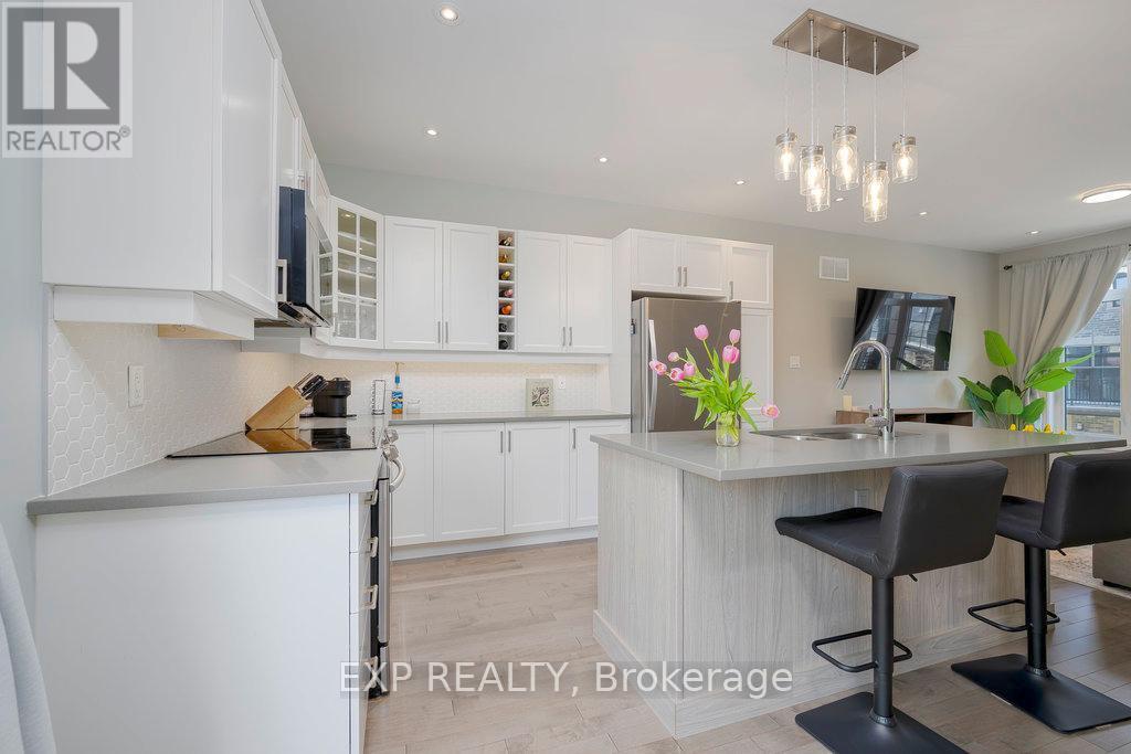 












705 REVERIE PRIVATE

,
Ottawa,




Ontario
K2S0T9

