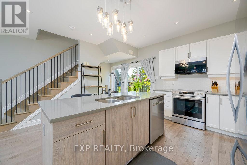 












705 REVERIE PRIVATE

,
Ottawa,




Ontario
K2S0T9

