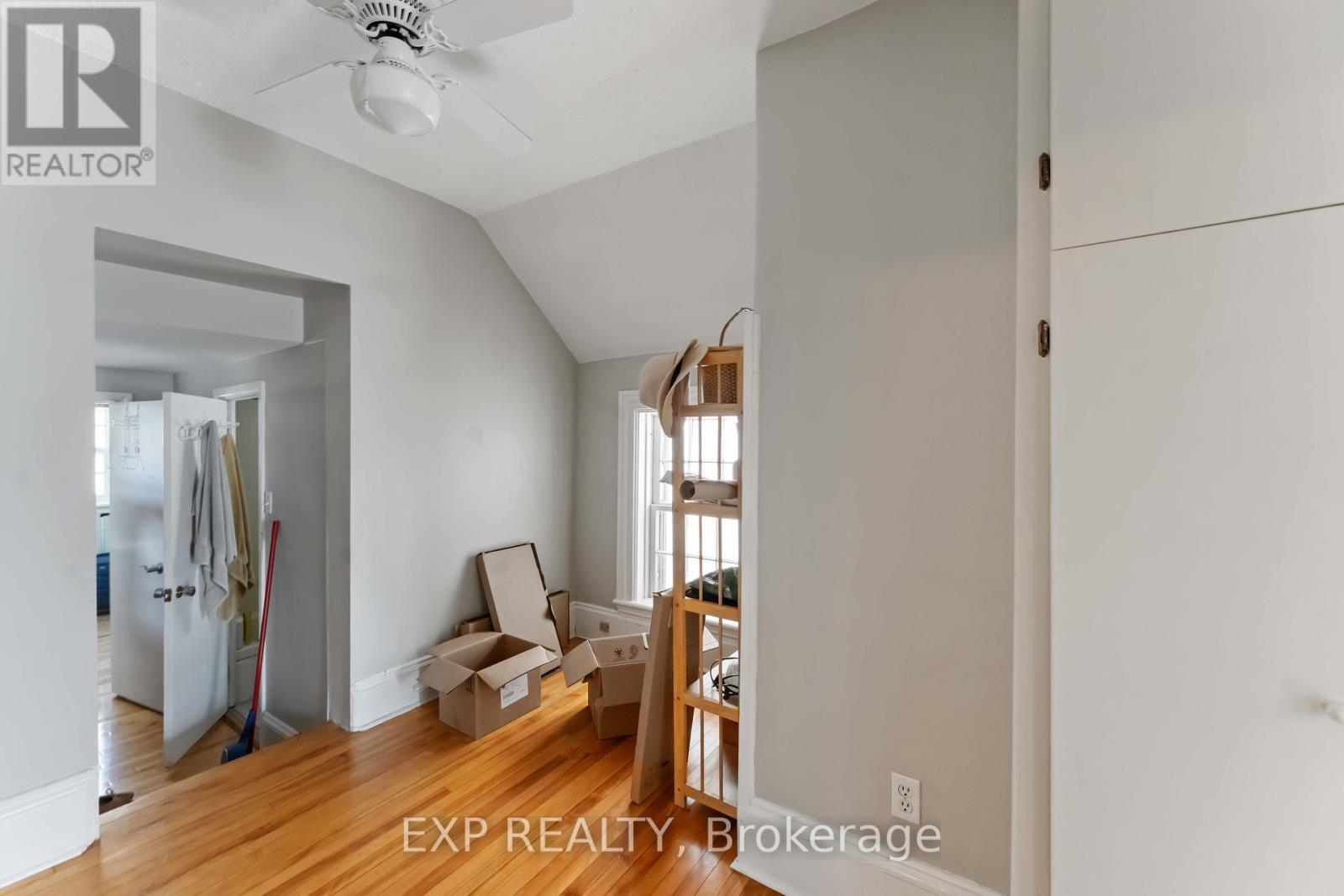 












183 AUGUSTA STREET

,
Ottawa,




Ontario
K1N8B9

