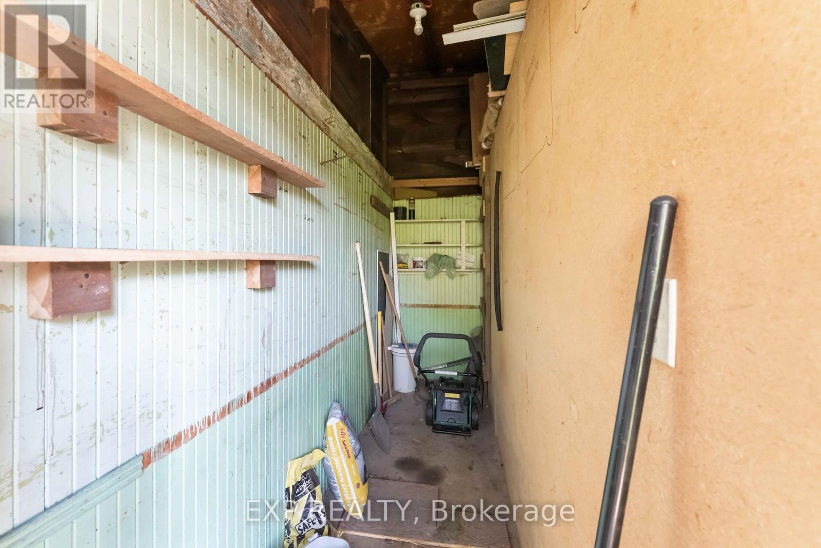 












183 AUGUSTA STREET

,
Ottawa,




Ontario
K1N8B9

