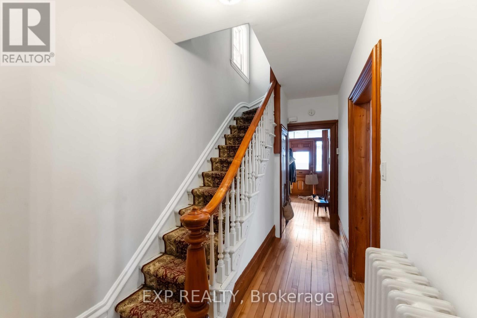 












183 AUGUSTA STREET

,
Ottawa,




Ontario
K1N8B9


