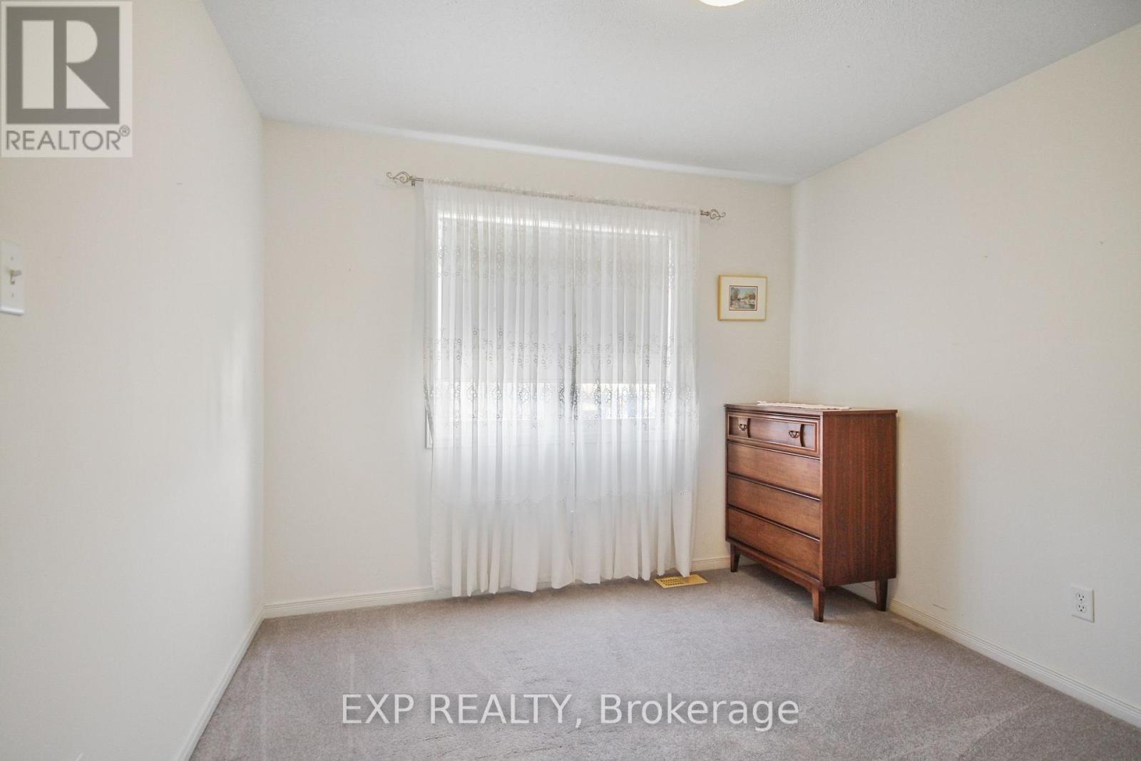 












618 BEATRICE DRIVE

,
Ottawa,




Ontario
K2J5N9

