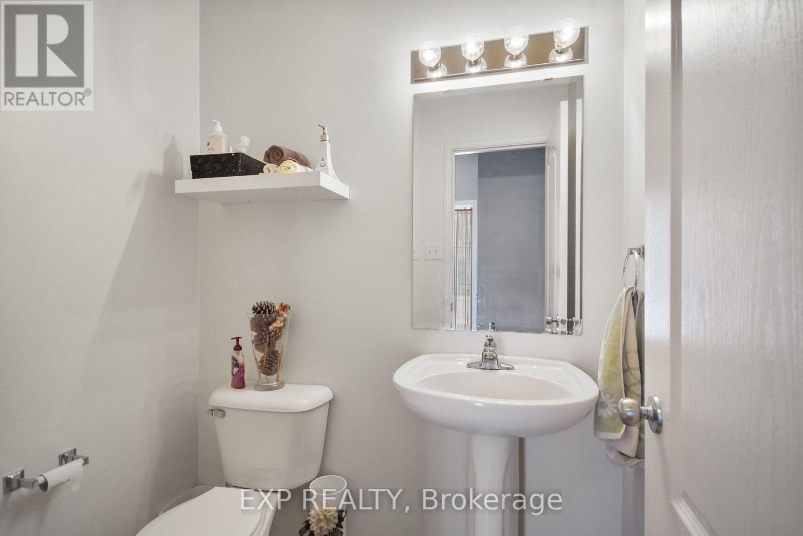












618 BEATRICE DRIVE

,
Ottawa,




Ontario
K2J5N9

