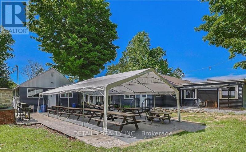 












411 PICKEREL BAY ROAD

,
Lanark Highlands,




Ontario
K0A3L0

