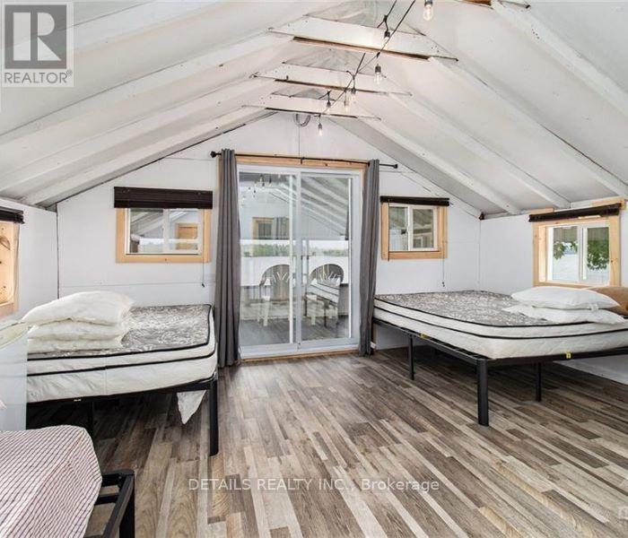












411 PICKEREL BAY ROAD

,
Lanark Highlands,




Ontario
K0A3L0

