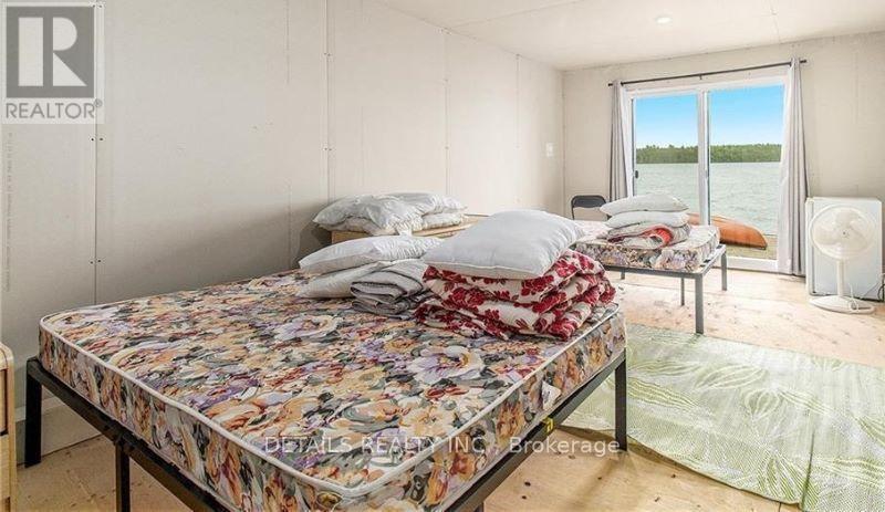 












411 PICKEREL BAY ROAD

,
Lanark Highlands,




Ontario
K0A3L0

