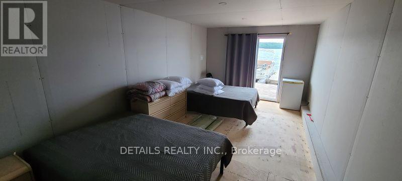 












411 PICKEREL BAY ROAD

,
Lanark Highlands,




Ontario
K0A3L0

