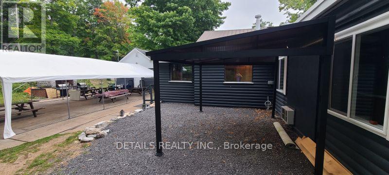 












411 PICKEREL BAY ROAD

,
Lanark Highlands,




Ontario
K0A3L0

