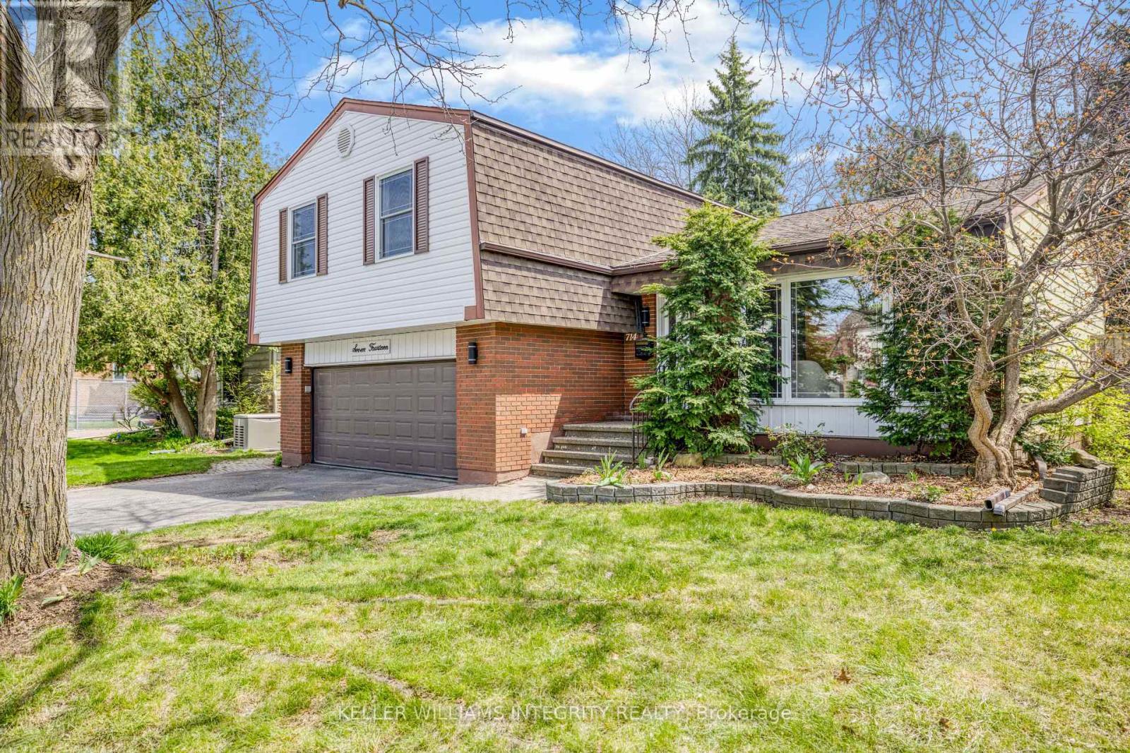 












714 MOONEYS BAY PLACE

,
Ottawa,




Ontario
K1V9R2

