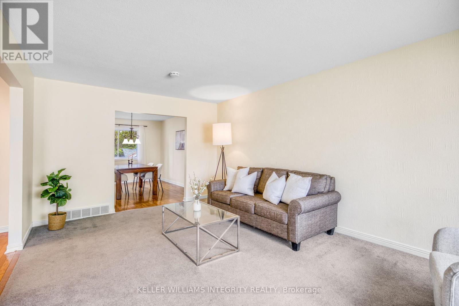 












714 MOONEYS BAY PLACE

,
Ottawa,




Ontario
K1V9R2

