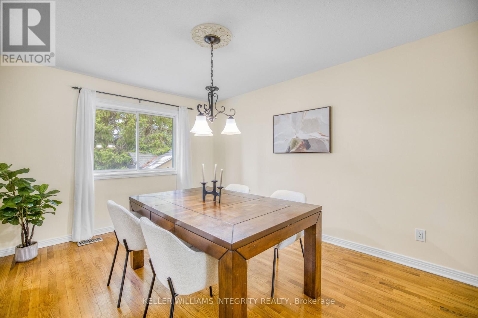 












714 MOONEYS BAY PLACE

,
Ottawa,




Ontario
K1V9R2

