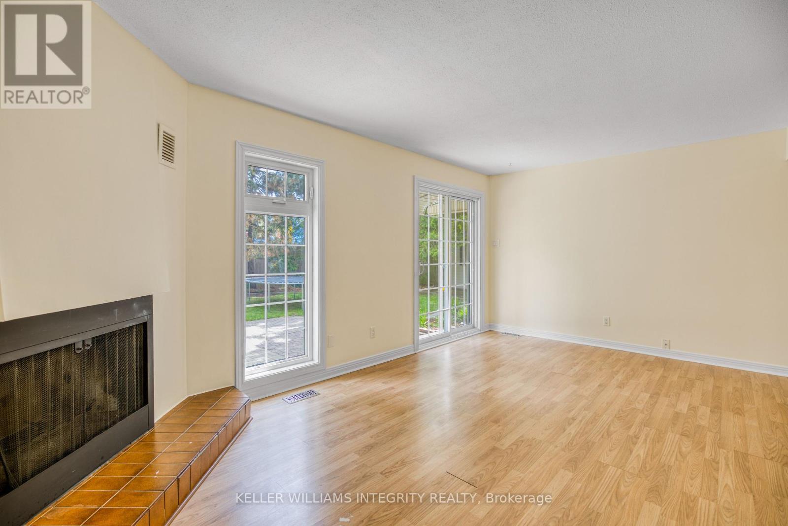 












714 MOONEYS BAY PLACE

,
Ottawa,




Ontario
K1V9R2

