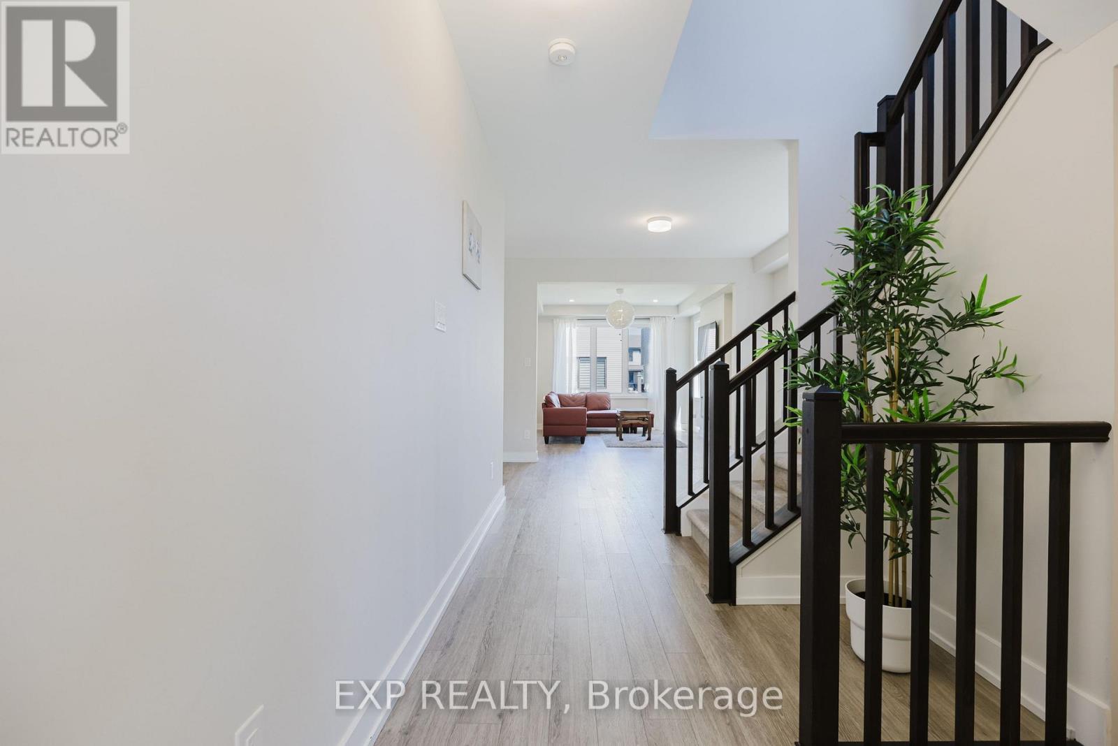 












288 BILLRIAN CRESCENT

,
Ottawa,




Ontario
K2S3A4


