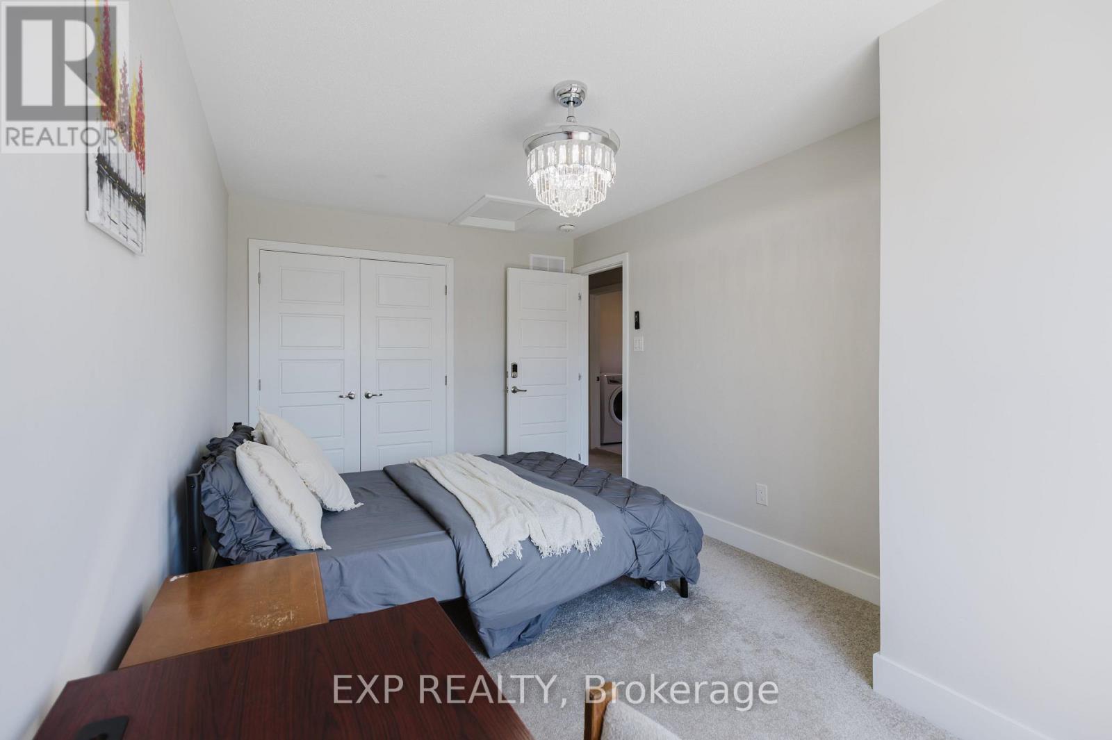 












288 BILLRIAN CRESCENT

,
Ottawa,




Ontario
K2S3A4

