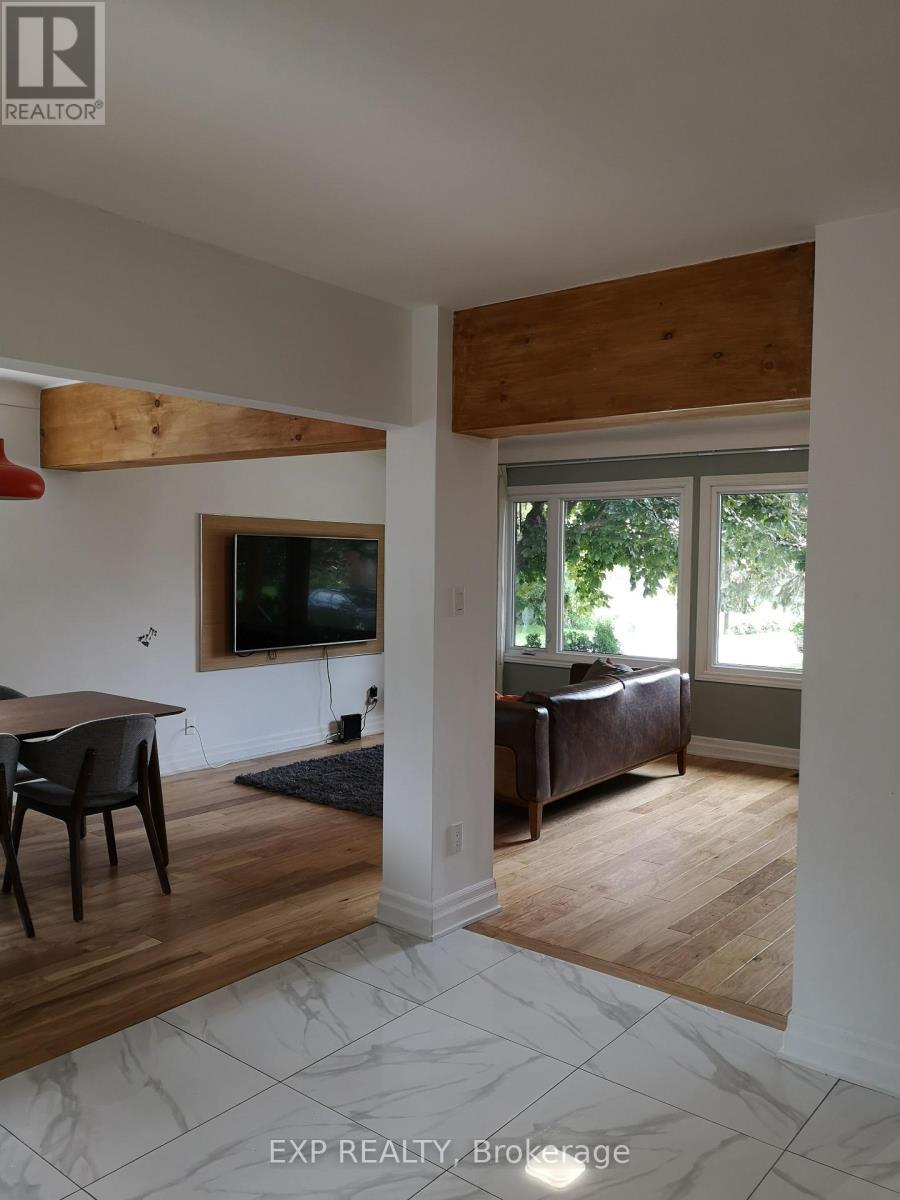 












366 MARIA GORETTI CIRCLE

,
Ottawa,




Ontario
K1L7K8

