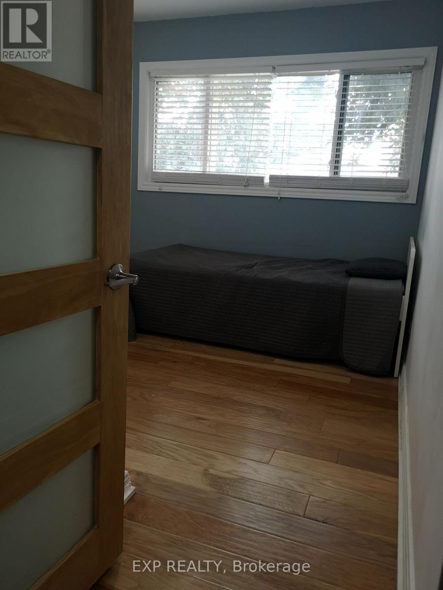 












366 MARIA GORETTI CIRCLE

,
Ottawa,




Ontario
K1L7K8

