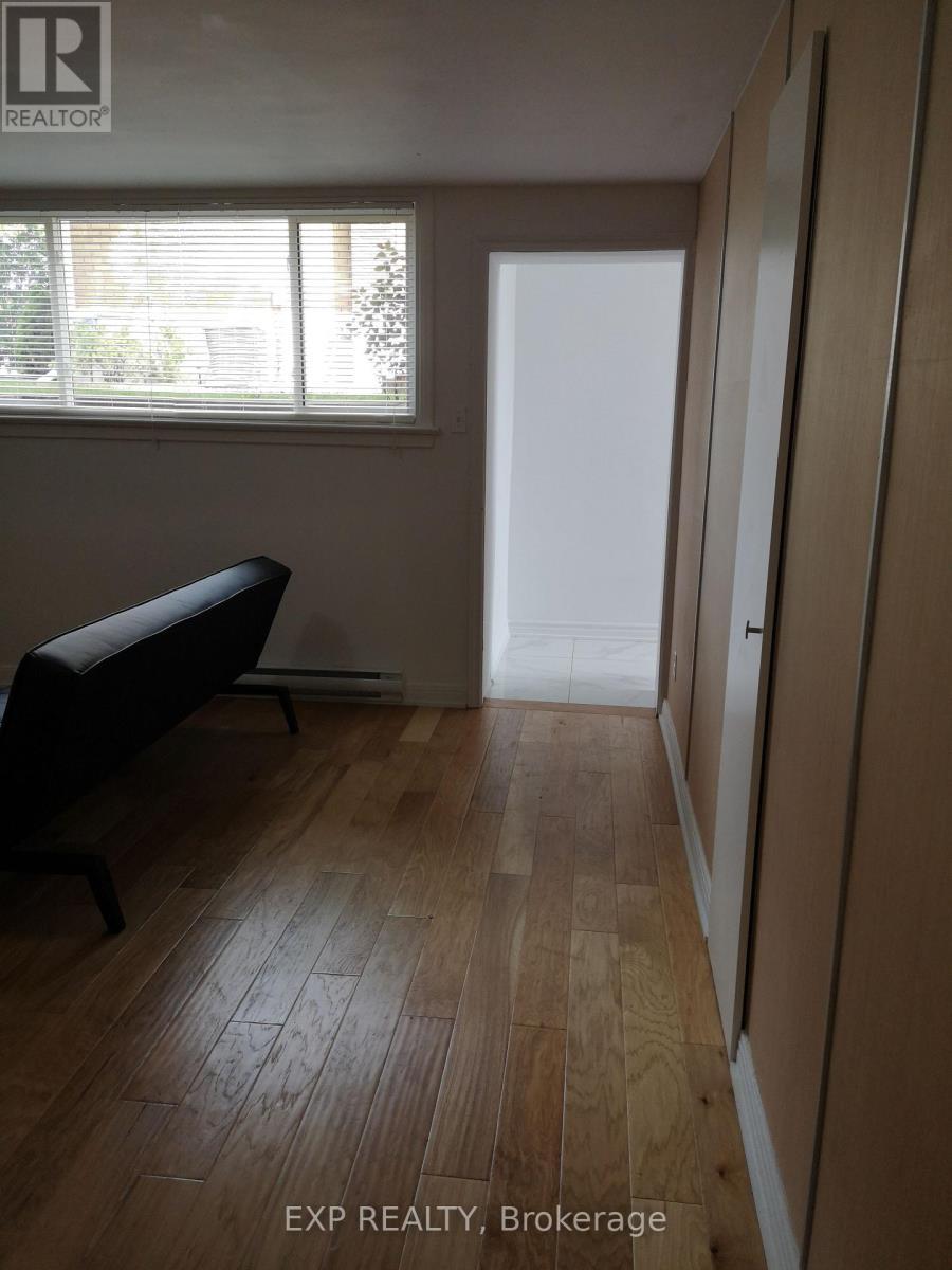 












366 MARIA GORETTI CIRCLE

,
Ottawa,




Ontario
K1L7K8

