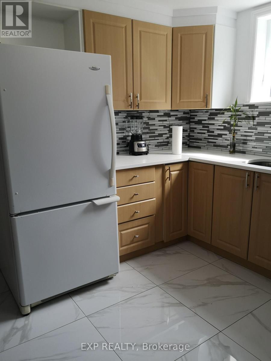 












366 MARIA GORETTI CIRCLE

,
Ottawa,




Ontario
K1L7K8

