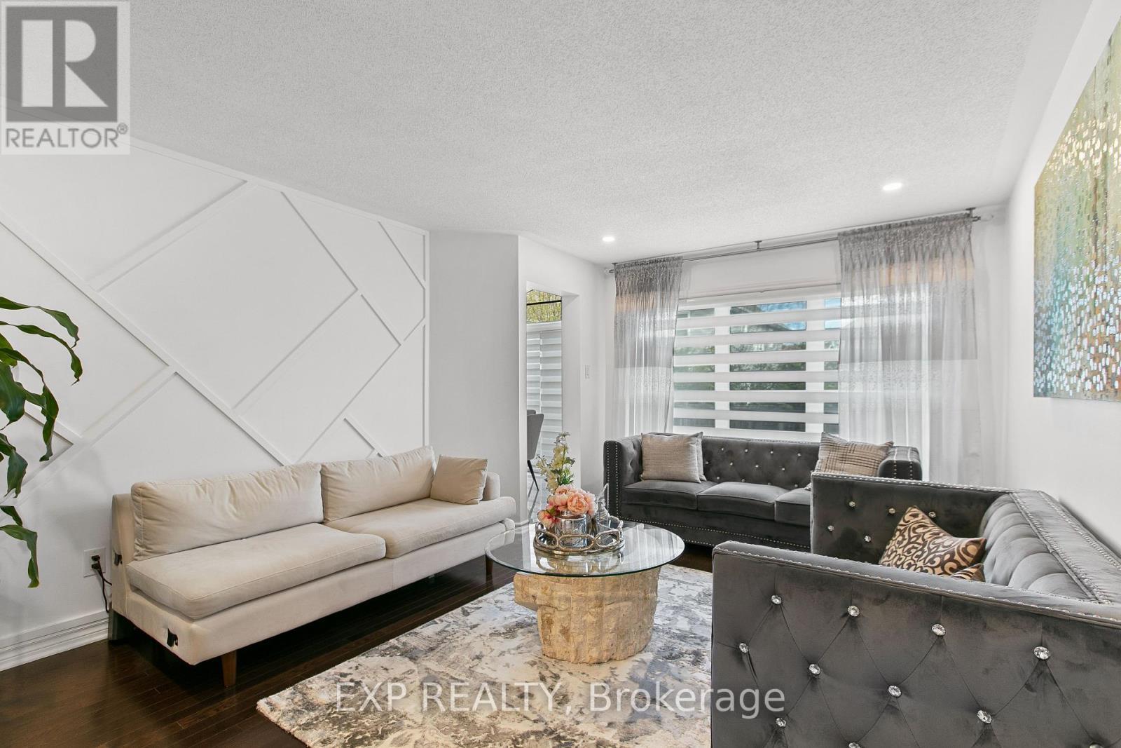 












356 GERRY LALONDE DRIVE

,
Ottawa,




Ontario
K4A0Y3

