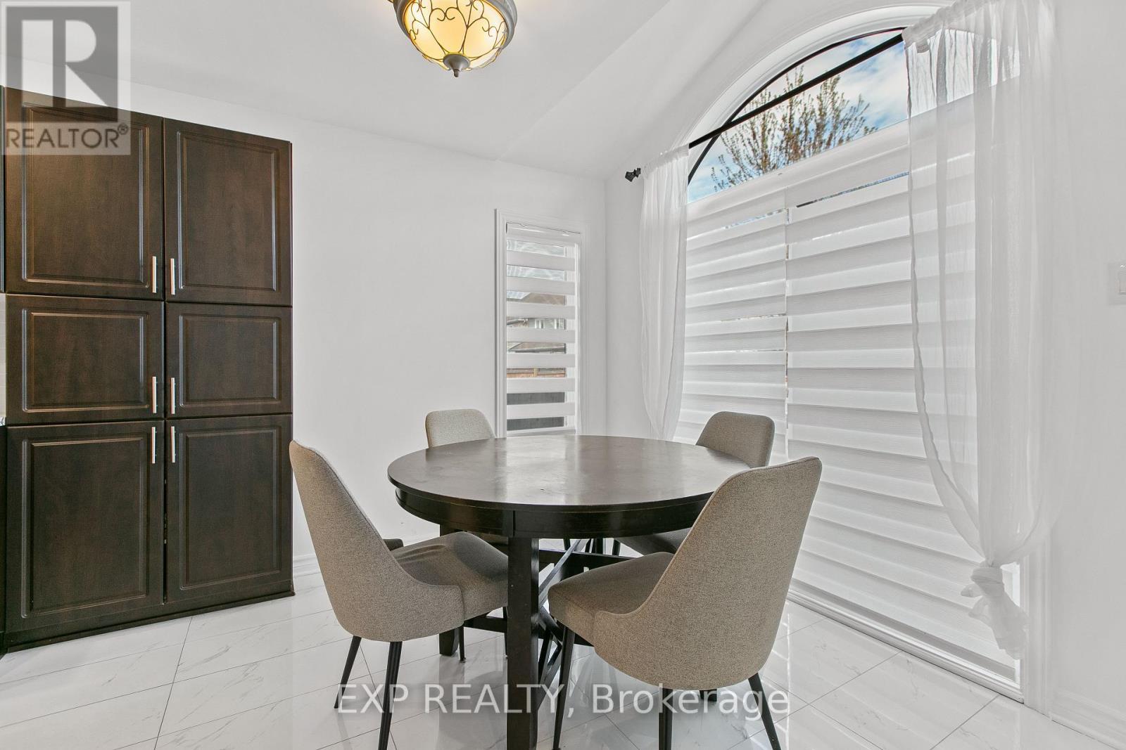 












356 GERRY LALONDE DRIVE

,
Ottawa,




Ontario
K4A0Y3

