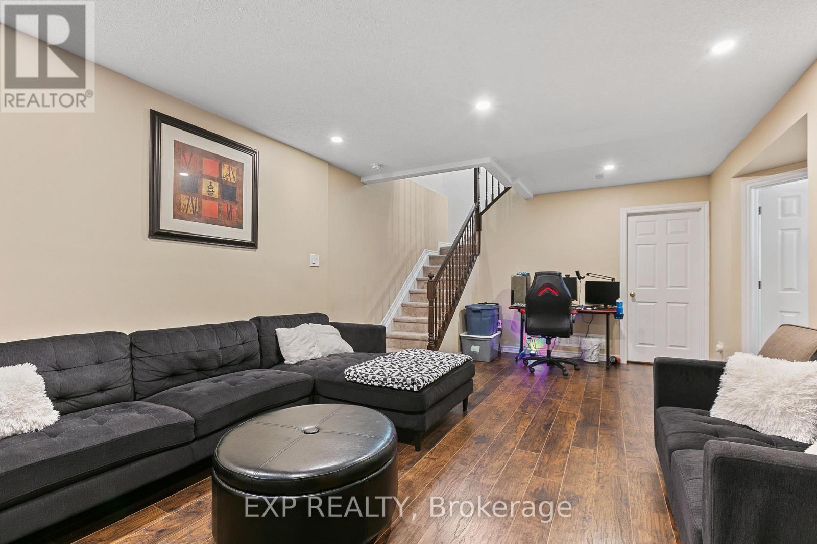 












356 GERRY LALONDE DRIVE

,
Ottawa,




Ontario
K4A0Y3

