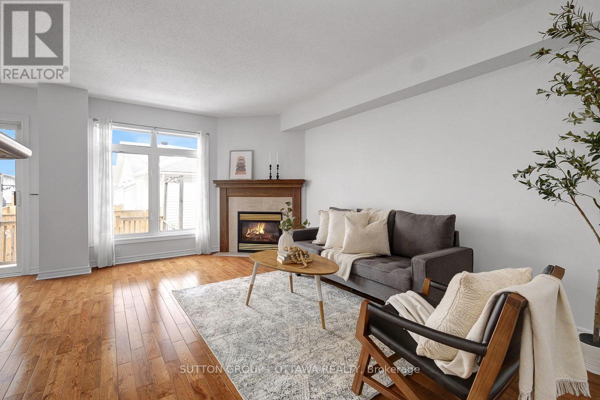 












5533 DOCTOR LEACH DRIVE

,
Ottawa,




Ontario
K4M1L6

