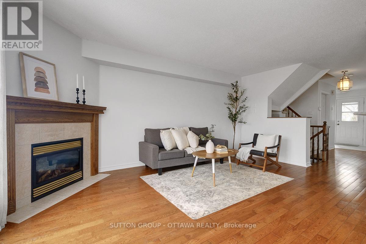 












5533 DOCTOR LEACH DRIVE

,
Ottawa,




Ontario
K4M1L6

