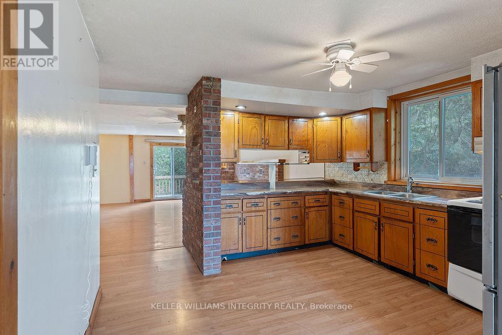 












2798 BEACH ROAD

,
North Grenville,




Ontario
K0G1J0

