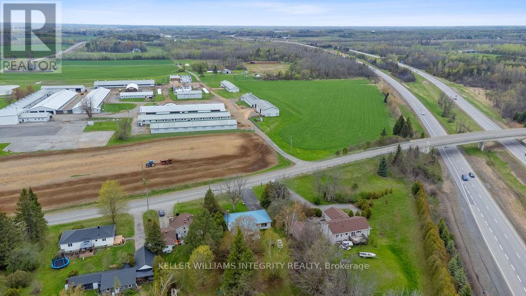 












2798 BEACH ROAD

,
North Grenville,




Ontario
K0G1J0

