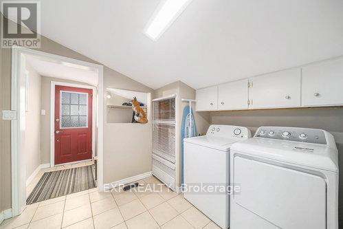 












11 MCKENZIE AVENUE

,
Smiths Falls,




Ontario
K7A3G4


