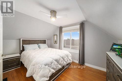 












11 MCKENZIE AVENUE

,
Smiths Falls,




Ontario
K7A3G4

