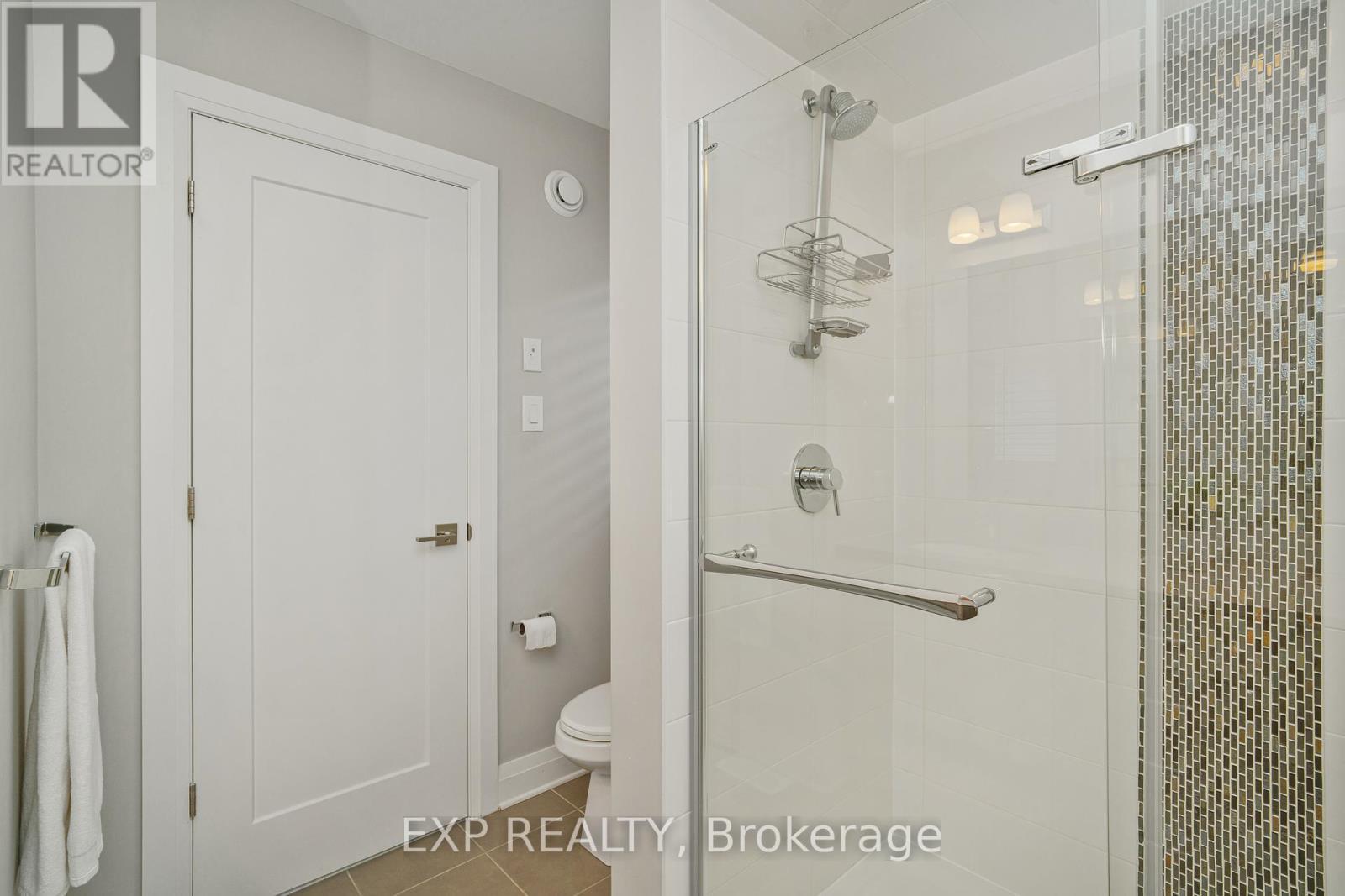 












301 SERENADE CRESCENT

,
Ottawa,




Ontario
K1X0B9


